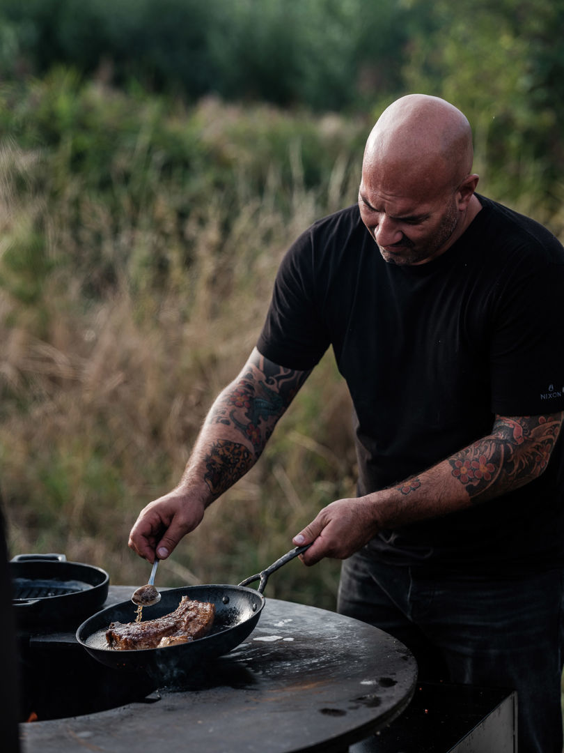 Tom Degroot barbecue master bij Beka Cookware
